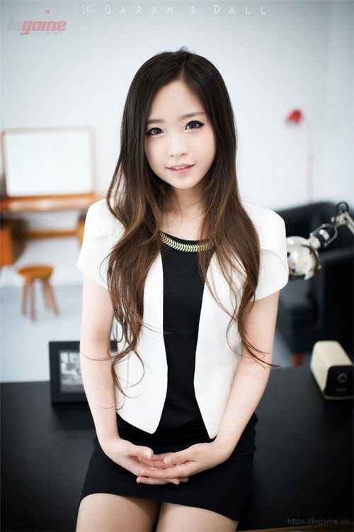 韩国27岁模特Tomia 整容后宛如十岁少女