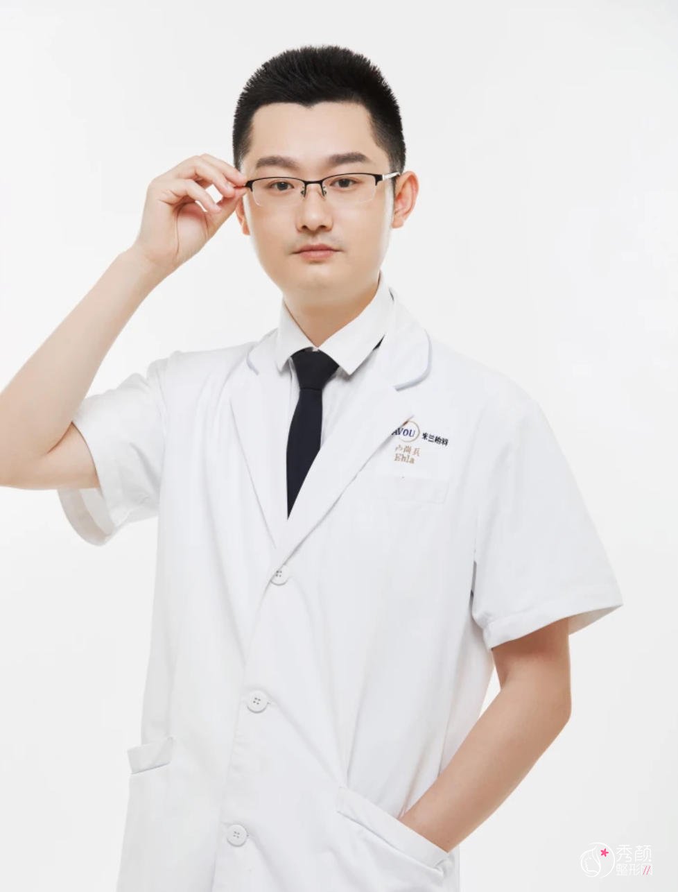 卢尚兵修复双眼皮怎么样?费用多少钱?坐诊机构&案例展示