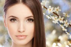 <b>怎样可以去黑眼圈？</b>