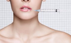 <b>自体脂肪丰唇与玻尿酸丰唇的区别</b>