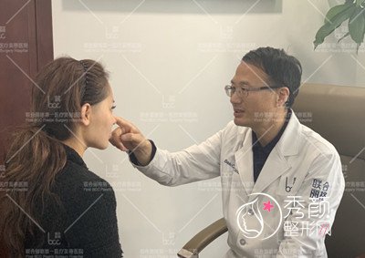 在北京何照华那儿做了颧骨颧弓+下颌角磨骨手术和大家分享。