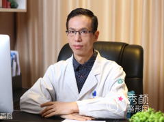 <b>上海华美李健院长隆胸技术怎么样|案例曝光</b>