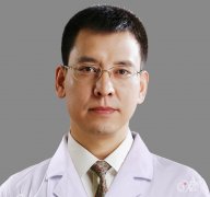 王绍国脂肪隆胸多少钱|北京爱多邦整形价格表