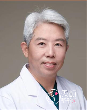 上海华山医院穆雄铮下颌角手术多少钱