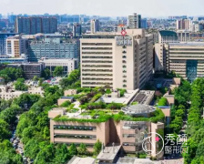 华西医院拉皮手术多少钱？附拉皮除皱价格表+医生介绍