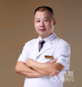 成都隆胸哪个医生好？测评王建平、潘红伟、陈华生三位隆胸口碑好的医生！