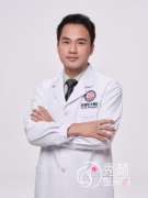 成都吸脂军大蒲小兵和艾米丽潘红伟哪个医生好？