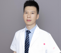 上海抽脂比较出名的医生