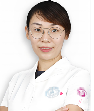 裴旭芳隆胸怎么样？脂肪隆胸更擅长，附医生简介&坐诊机构