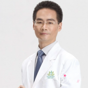 唐新辉医生做隆胸好吗？