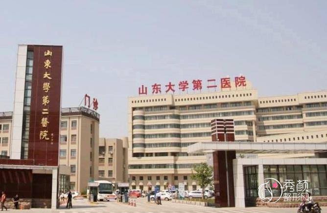 山大二院隆鼻多少钱，哪个医生好？点赞数量多的隆鼻医生一览