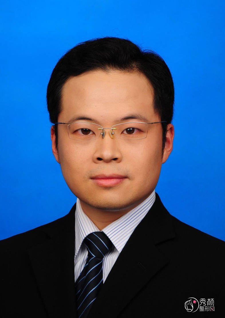上海九院整形科张路双眼皮怎么样？经验丰富、技术水准高，内含案例