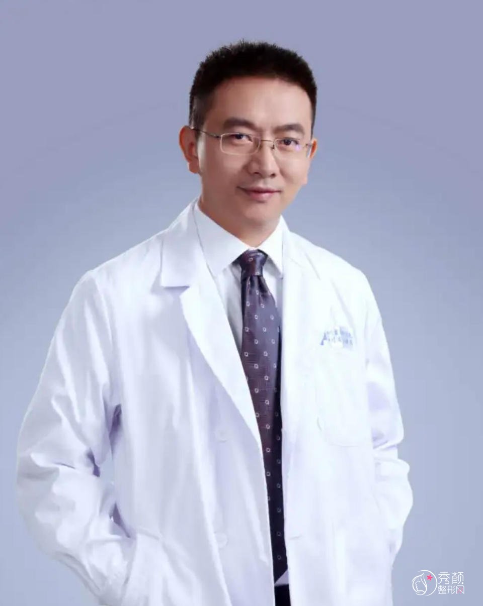傅荣割双眼皮价格多少钱？6500元起，两个要点展示技术有多强